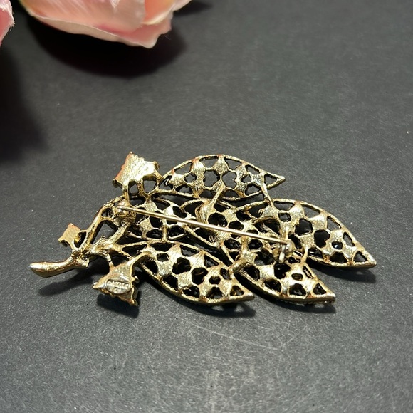 R J Graziano Vintage Pink and Green Floral Pin. WA324 - Picture 3 of 4